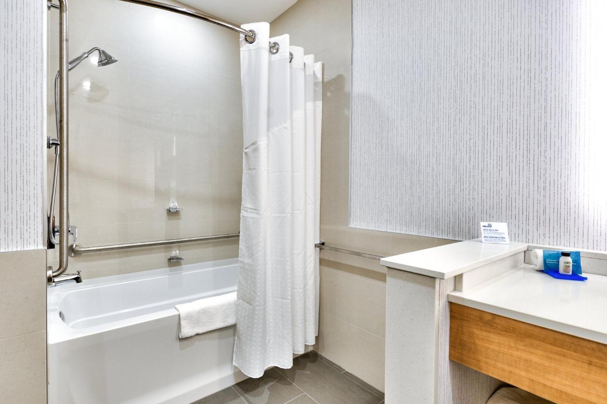 Holiday Inn Express & Suites - Trois Rivieres Ouest By Ihg Eksteriør bilde
