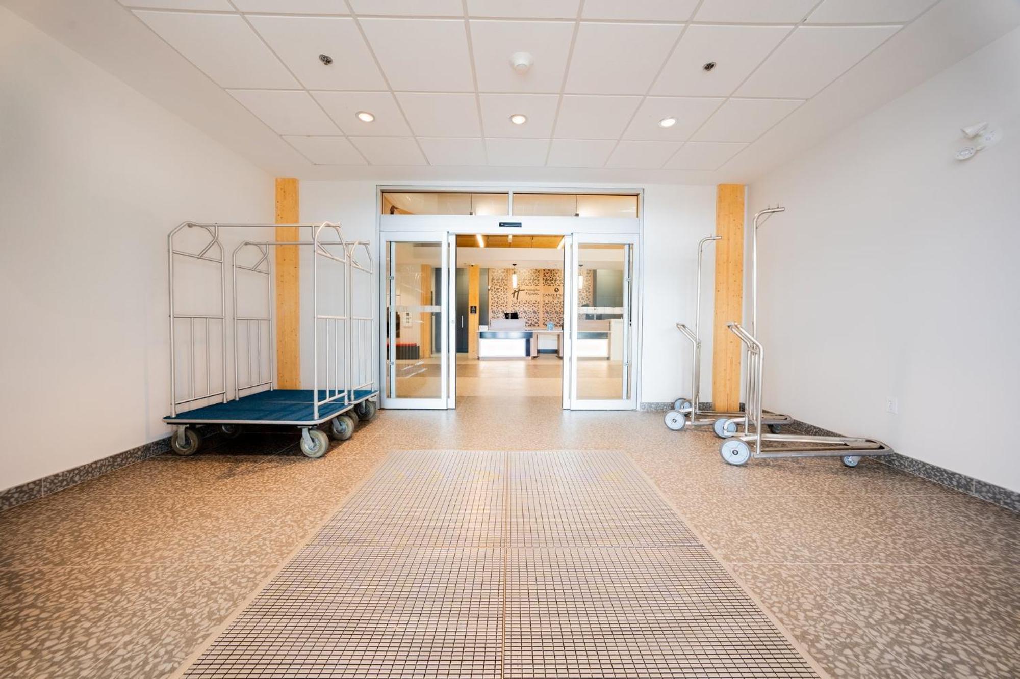 Holiday Inn Express & Suites - Trois Rivieres Ouest By Ihg Eksteriør bilde
